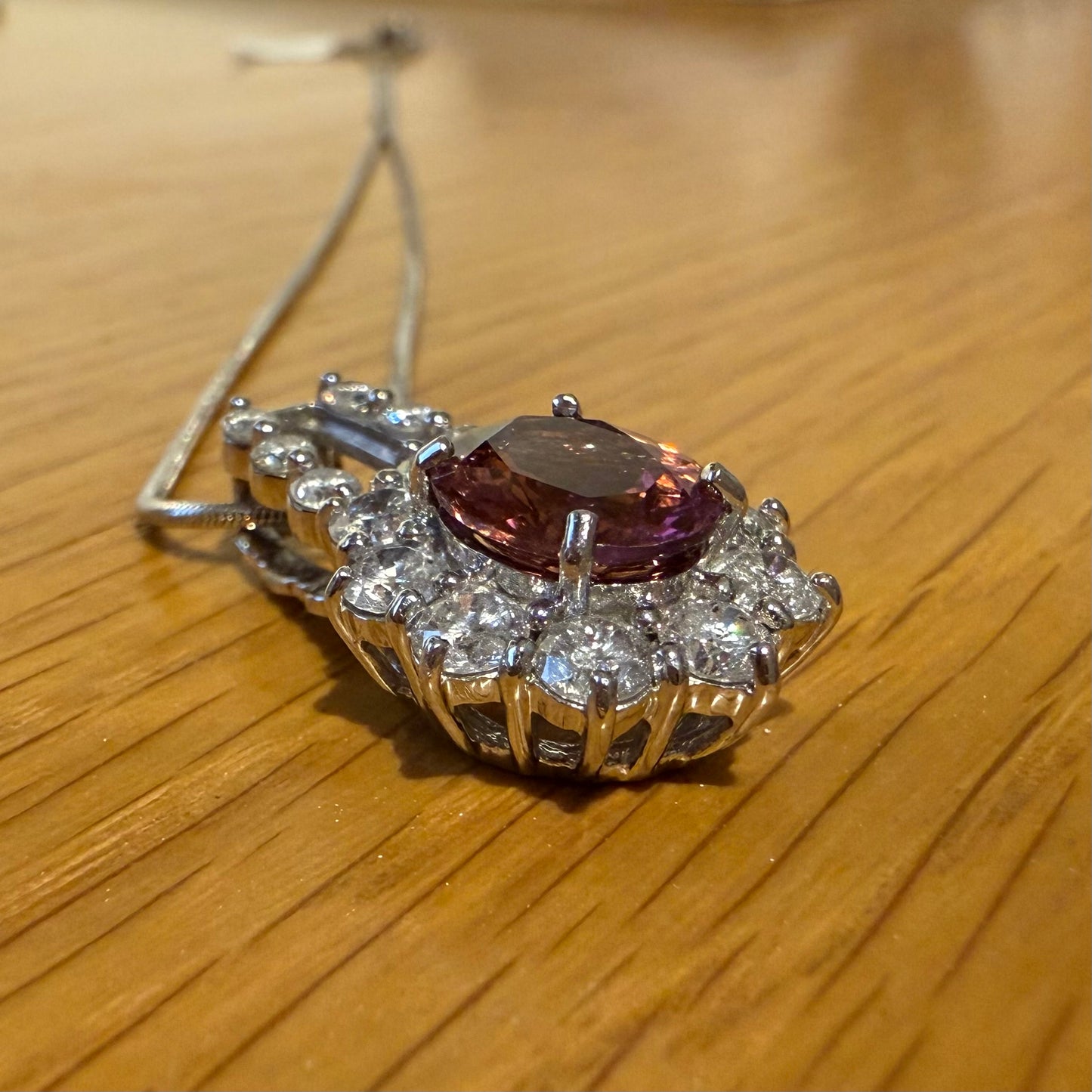 18CT WHITE GOLD PURPLE TOURMALINE AND DIAMOND CLUSTER PENDANT AND CHAIN