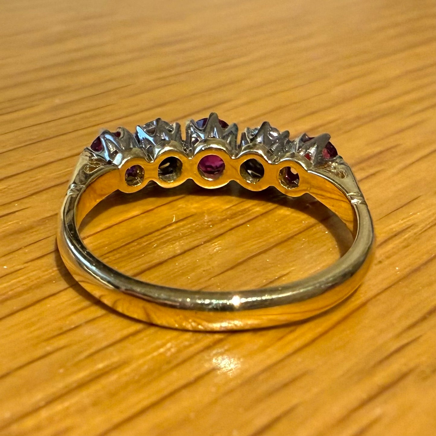 18CT YELLOW GOLD RUBY AND DIAMOND 5 STONE ETERNITY RING