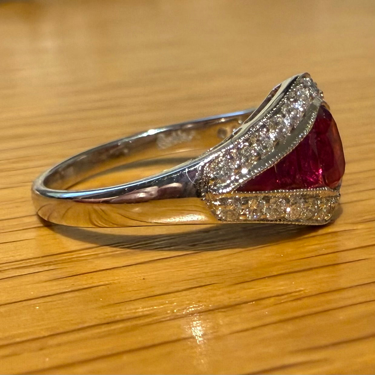 18CT WHITE GOLD RUBY DIAMOND RING