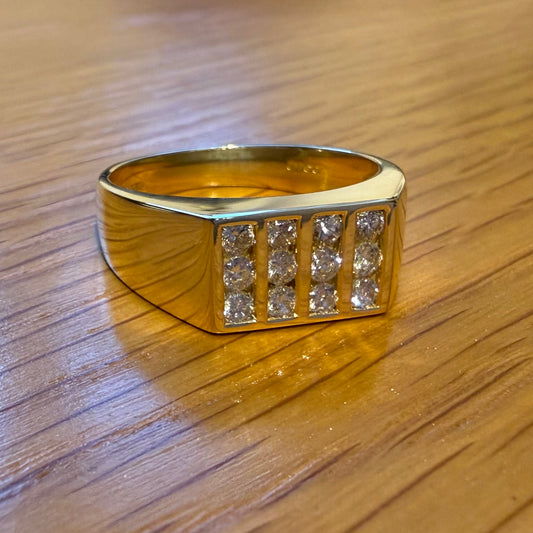18CT DIAMOND SIGNET RING