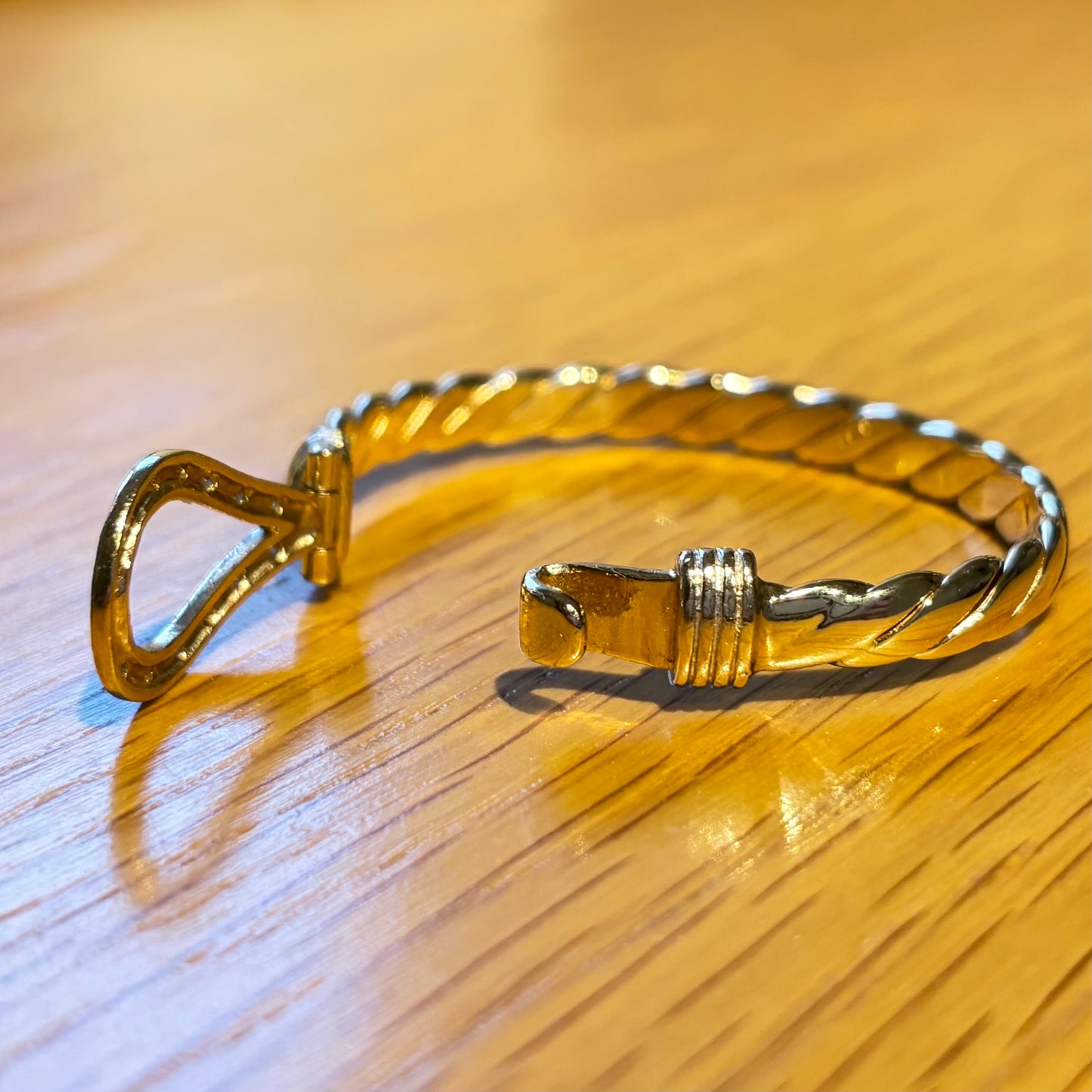 9CT SOLID GOLD BABY BANGLE